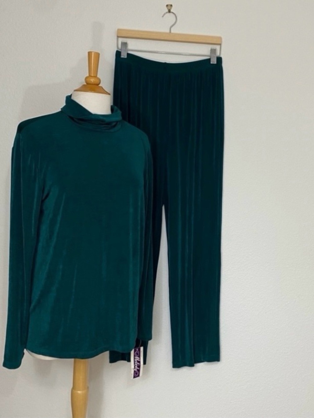 NWT New Melody Women's Teal Jewel Turtleneck Top + Wide Leg Pants Set Size Large